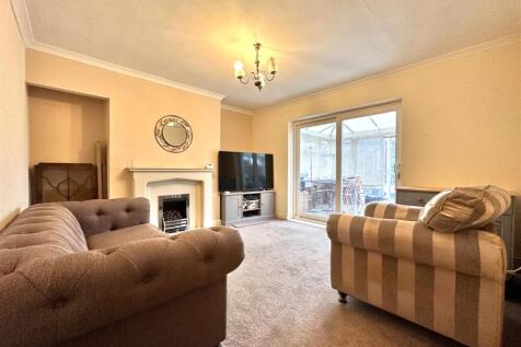 Large Living Room 808