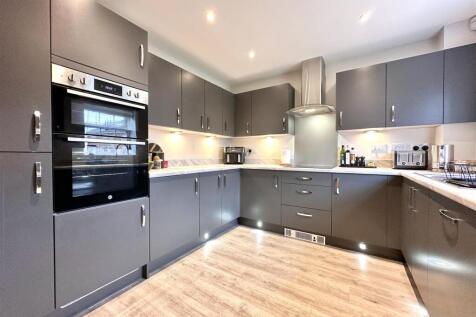 Sublime Fitted Kitchen 795