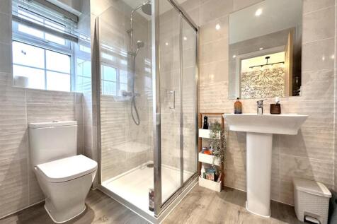 Stylish En-Suite 761