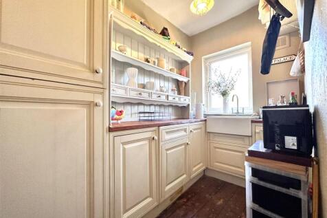 Utility Room 676