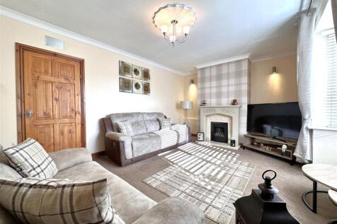 Large Living Room 202