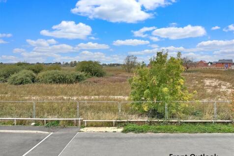 Unspoiled Front Outlook 807