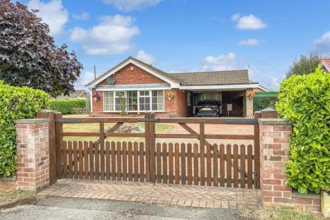 Gated Front Aspect 884