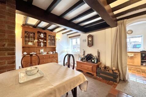 Dining Room Aspect Three 394