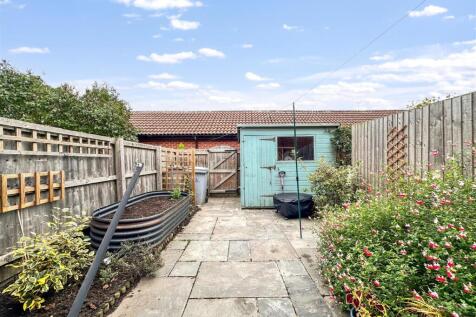 Low-Maintenance Garden 488