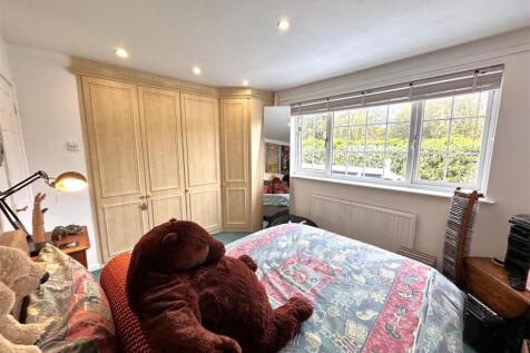 Second Bedroom With Fitted Wardrobes 175