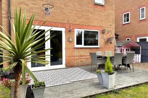 Decked Seating Area 219