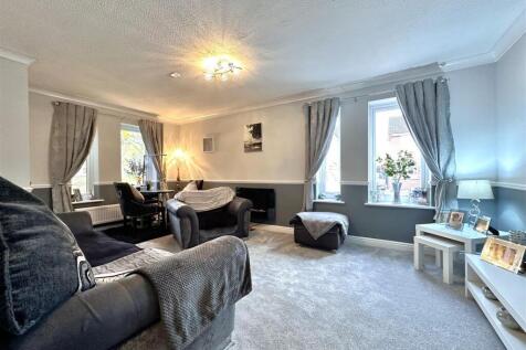 Dual-Aspect Living Room 264