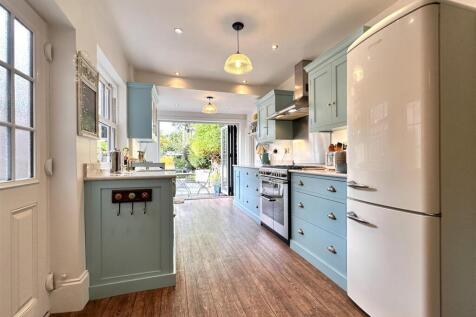 Magnificent Contemporary Kitchen 523