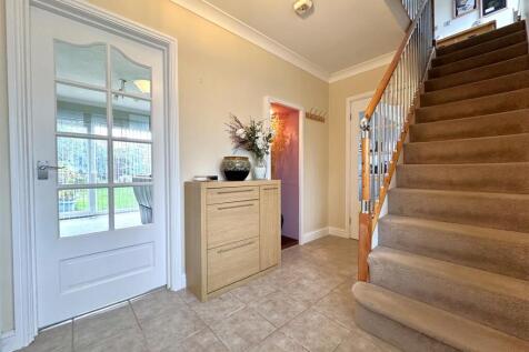 Inviting Reception Hall 002