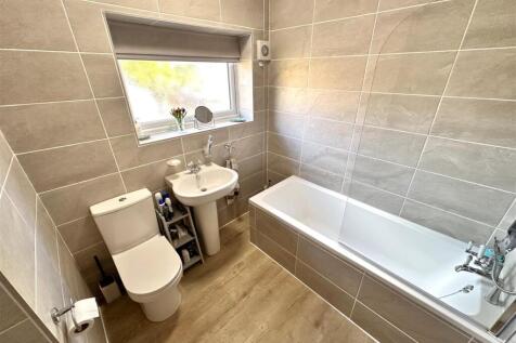 Stylish Modern Bathroom 339