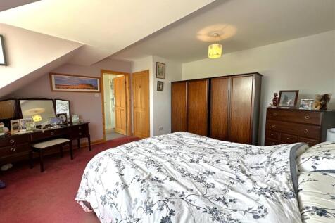 Bedroom One Into En-Suite 905