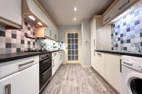 Well-Appointed Kitchen 166