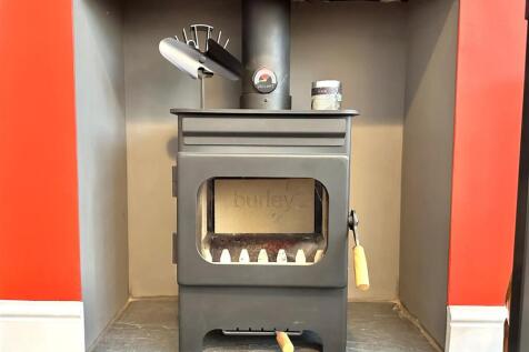 Log Burner 105