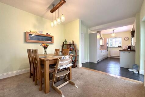 Open-Plan Dining Kitchen 081