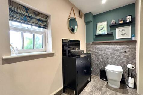 GF Shower Room Aspect Two 846