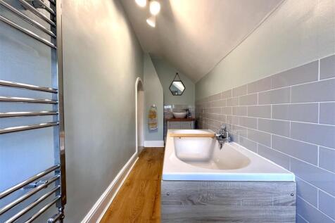 Bathroom Aspect Two 767