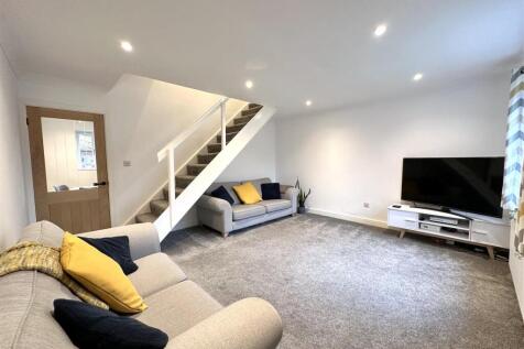 Large Living Room 303