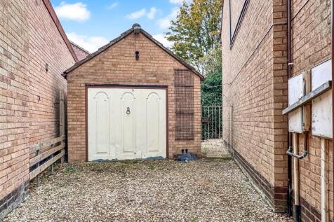 Oversized Detached Garage 392
