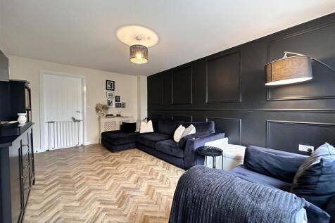 Large Living Room 241