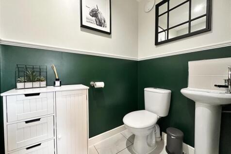 Ground Floor W.C 231