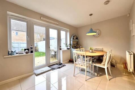 Dining Space With French Doors 098