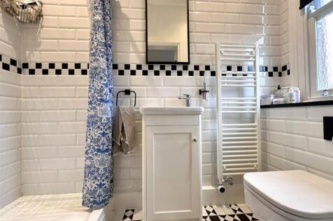 En-Suite Shower Room 644