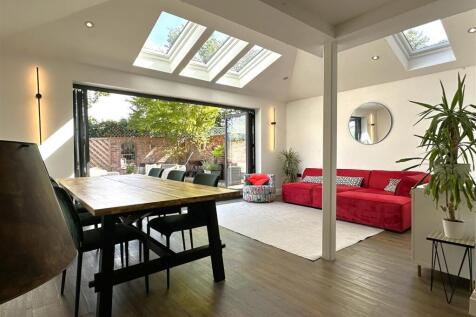 Wonderful Ground Floor Living Space 150