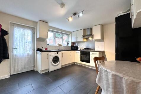 Modern Kitchen/Diner 108