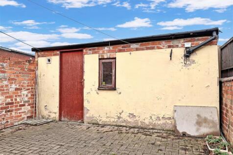 Detached Outbuilding 065