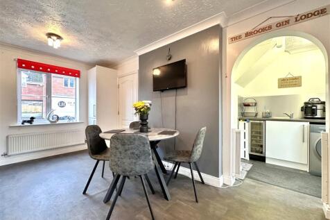 Dining Area Into Utility Room 636
