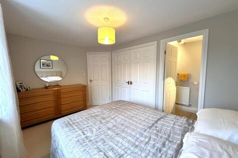 Bedroom One With Fitted Wardrobes 398