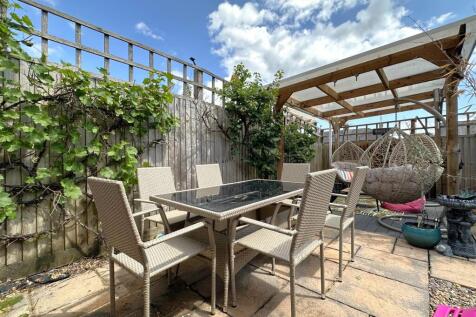 Paved Seating Area 508