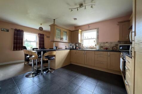 kitchen 1.JPG