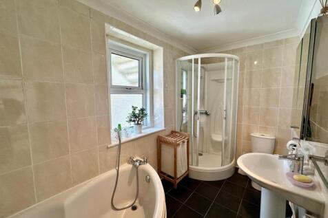 Bathroom BQ.jpg