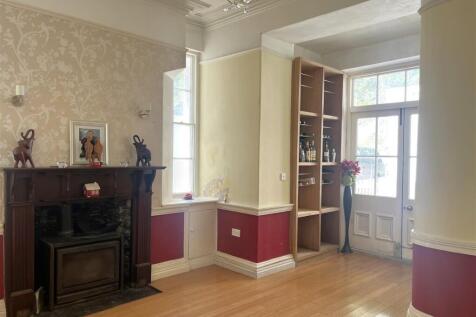 Dining Room.jpg