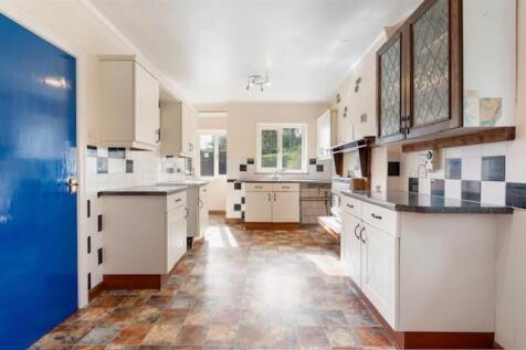 Kitchen 3.jpg