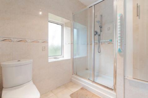 Bathroom 1.jpg