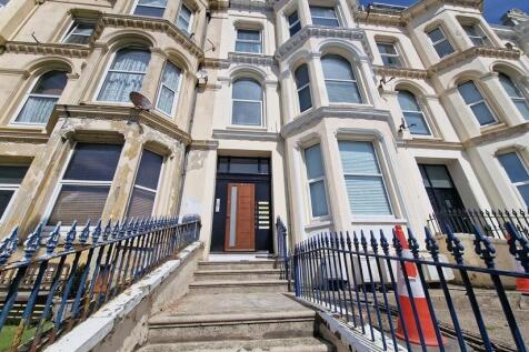 Flat 5 8 Belmont Terrace Douglas (1).jpg