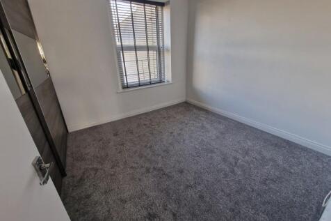 Flat 5, 8 Belmont Terrace, Douglas (7).jpg