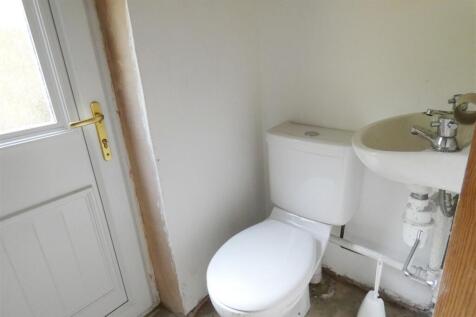 cloakroom (1).JPG