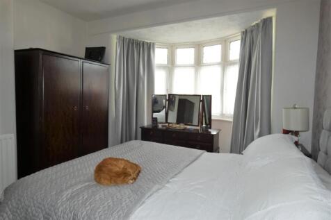 Bedroom 1a.JPG