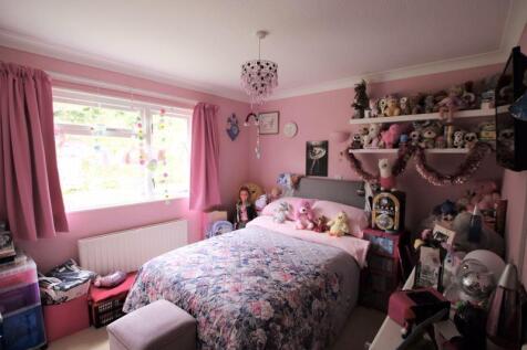 bed 4.jpg