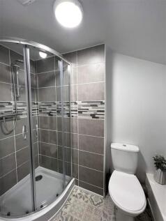 en suite misc copy.jpg