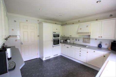 kitchen 3.jpg