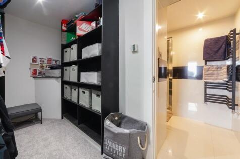 Ground Floor - Bedroom 2 - Dressing Area