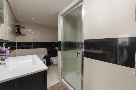Ground Floor - Bedroom 2 - En-Suite