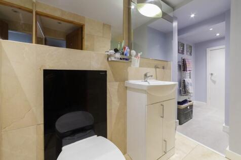Ground Floor - Toilet