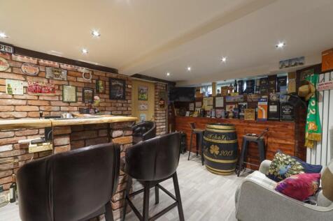 Ground Floor - Bar
