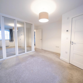 5590-7-HARTFORD-Rental-11-Farmhill-Grange-Multi-Im